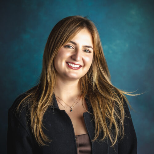 Hadley Thomas headshot - photo by Andrea Gralow Media